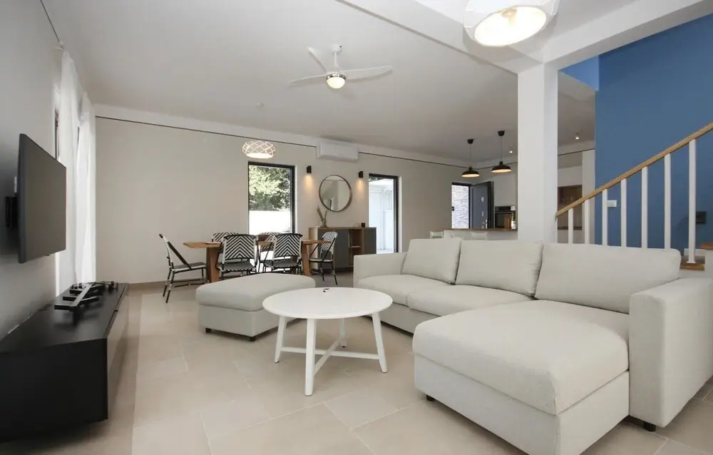 Nice Home In Barbariga