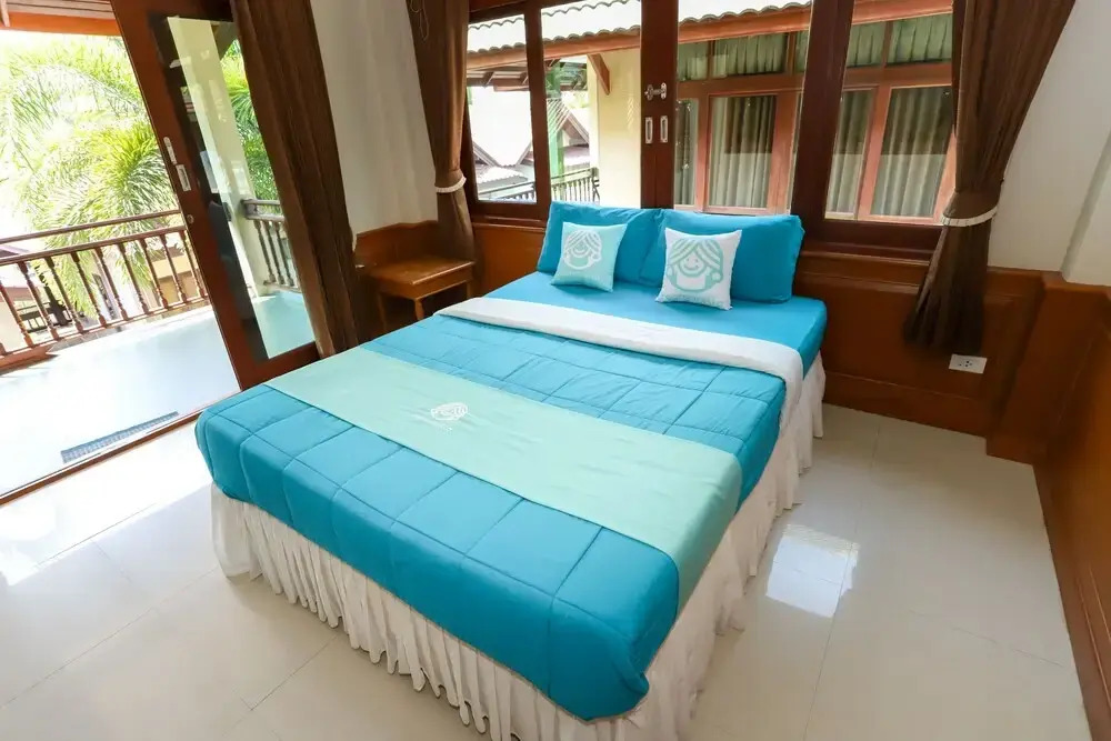 Experience Thai Island life - Beachfront resort Koh Phangan