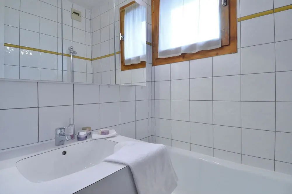 Belle Plagne Divisible Studio on the Slopes for 4 People of 28 mÂ² Ay40