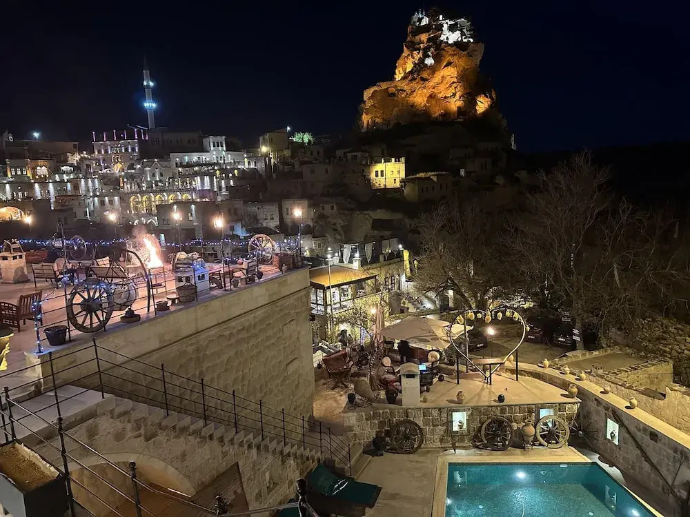 Capp Royal Cave HOTEL