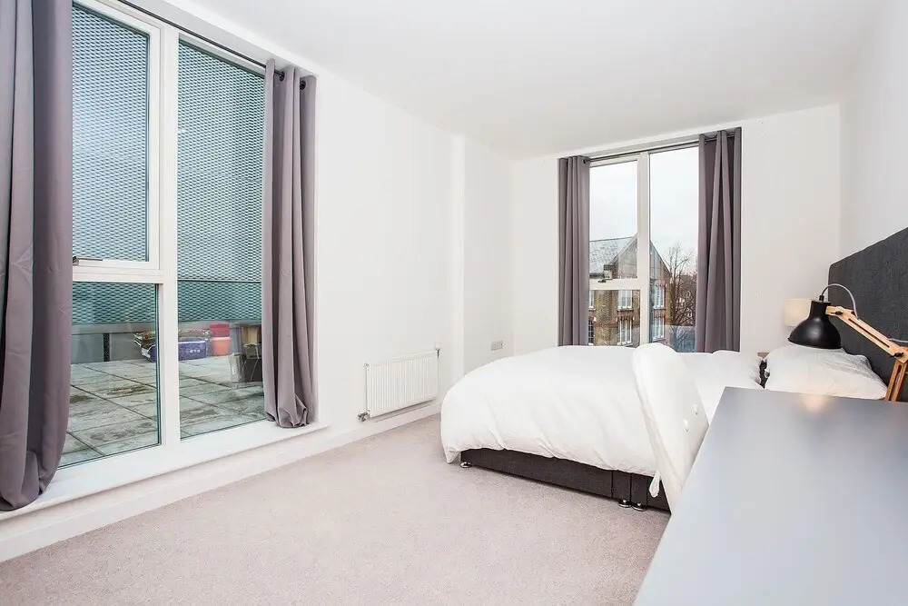 Flat With Roof Terrace in Central London