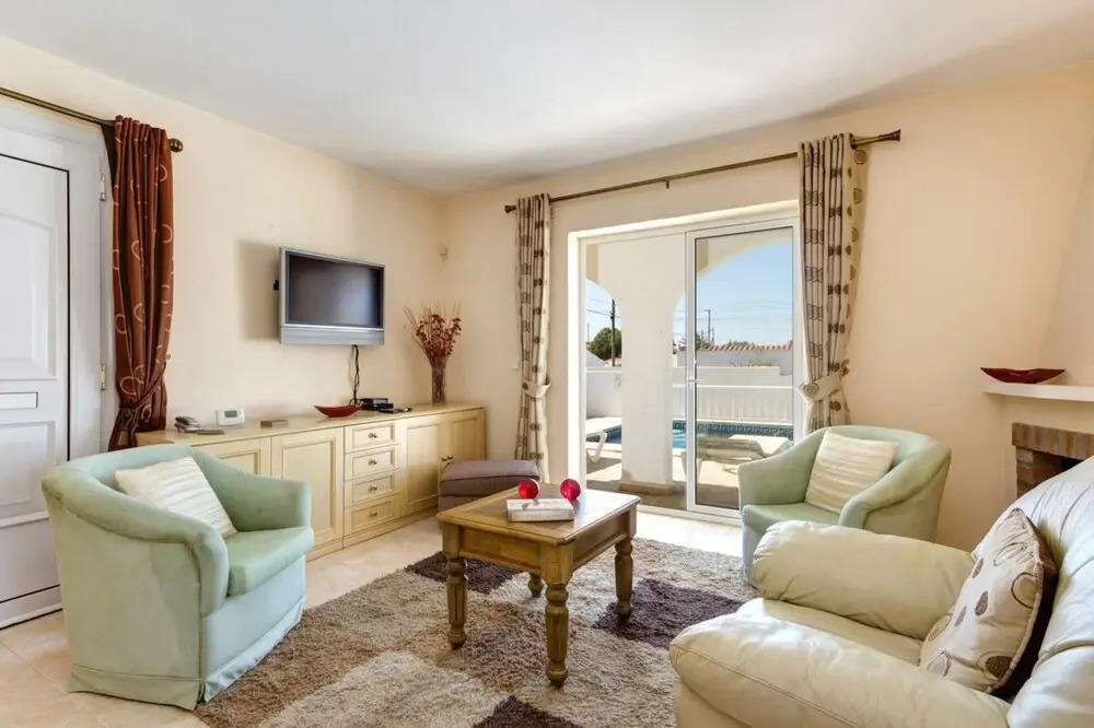 Cala'n Porter Playa Apartments