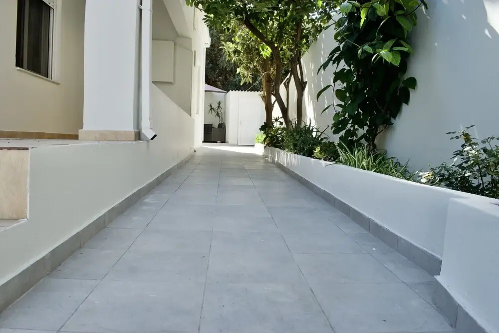 Astrihome - 2 Beautiful Small Apartments on top of Each Other Ideal for 5 Guests