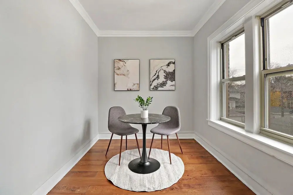1BR Portage Park Apt in Montrose
