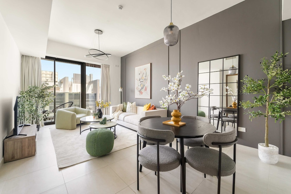 Silkhaus Modern 2bdr Stay in Al Reem Island