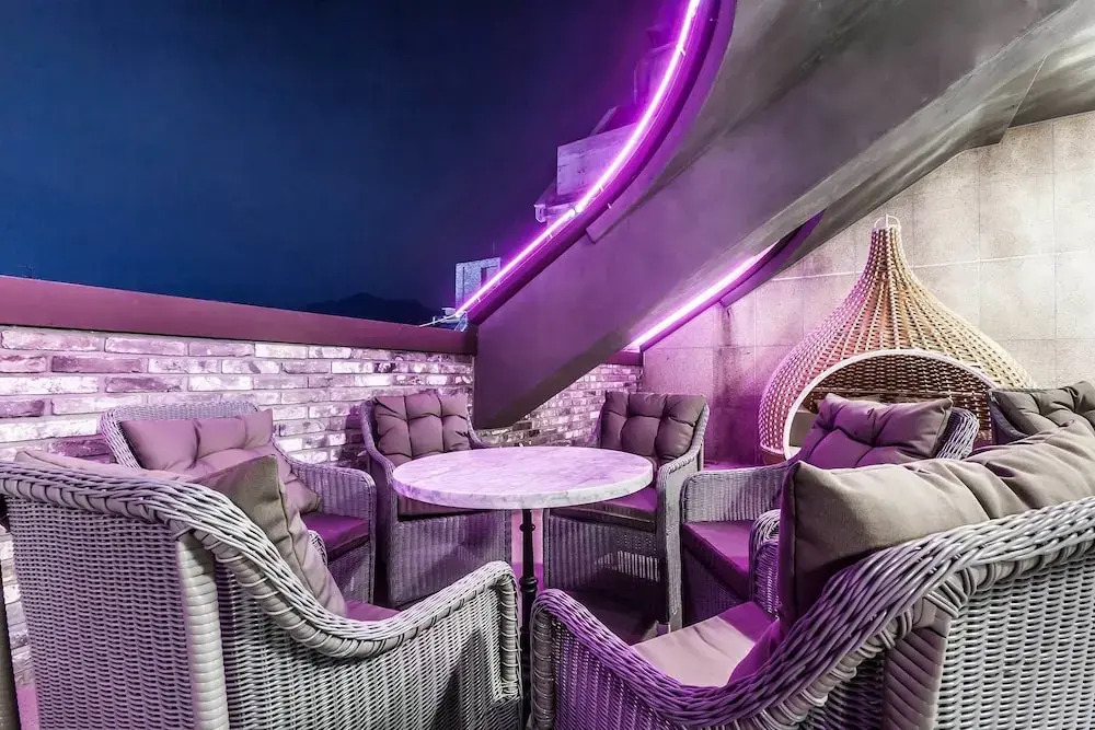 Kayla Hotel