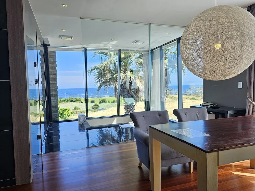 Scarboro Hotel & Exclusive Resort