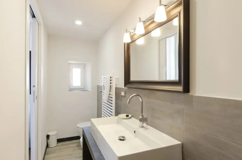 JOIVY Spacious Family Apt For 4, In Carignano, Genoa