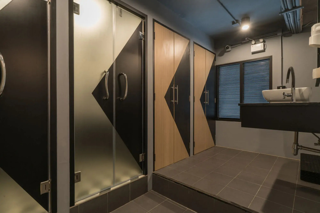 Sleep Box Patong Hostel