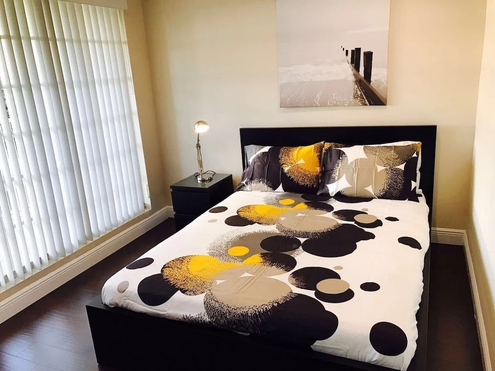 4BR Townhouse 320 by Ideal Experience VR