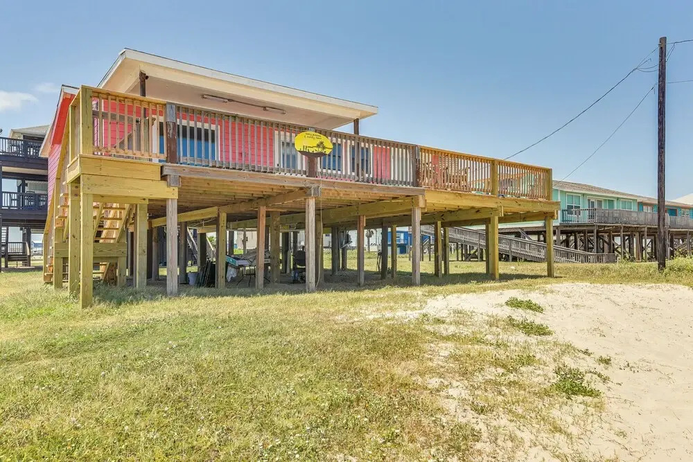 Oceanfront Deck: Surfside Beach Vacation Rental!