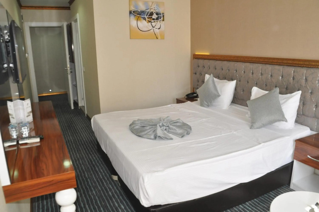 Grand Sera Hotel