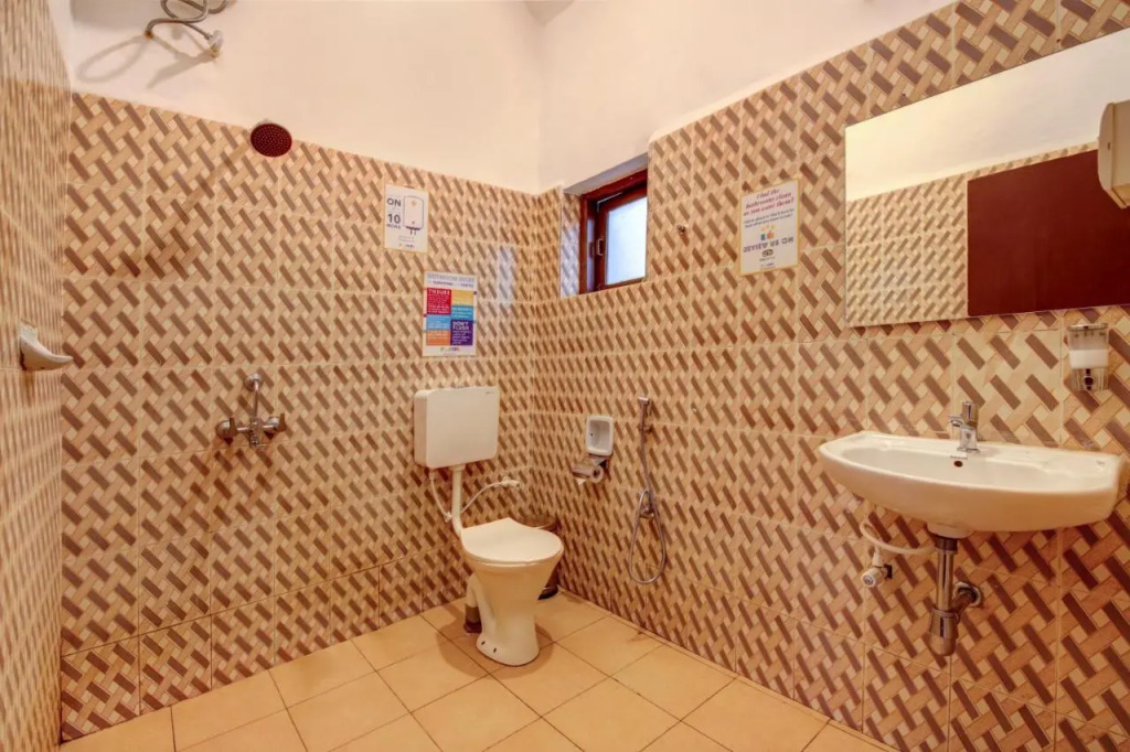 Gostops Goa, Calangute - Rooms & Dorms