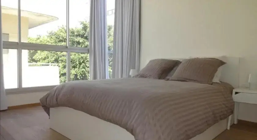 Esther Hamalka – Luxury 3 Bedroom and Balcony