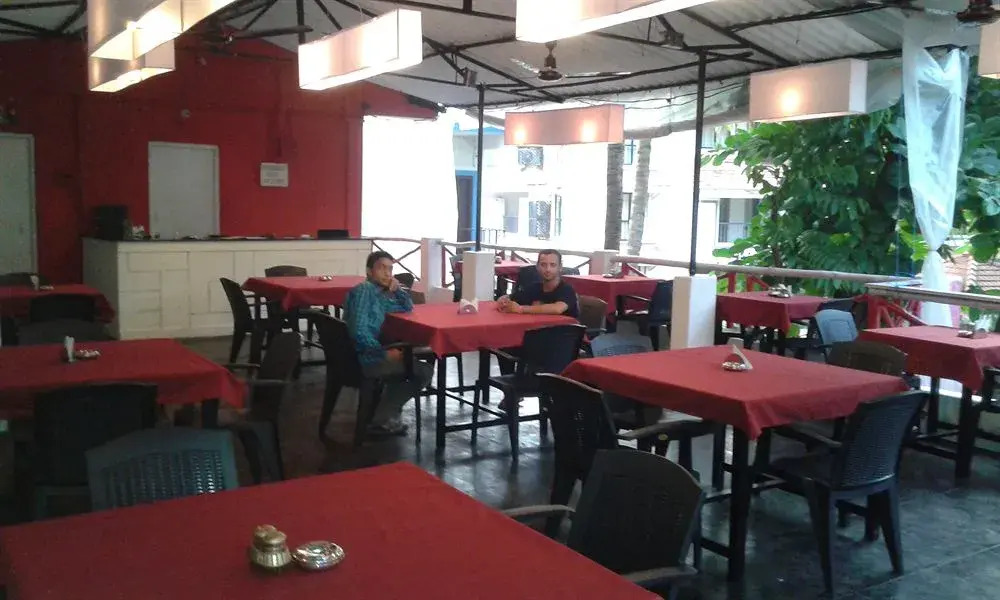 OYO 12252 New Arpora Inn