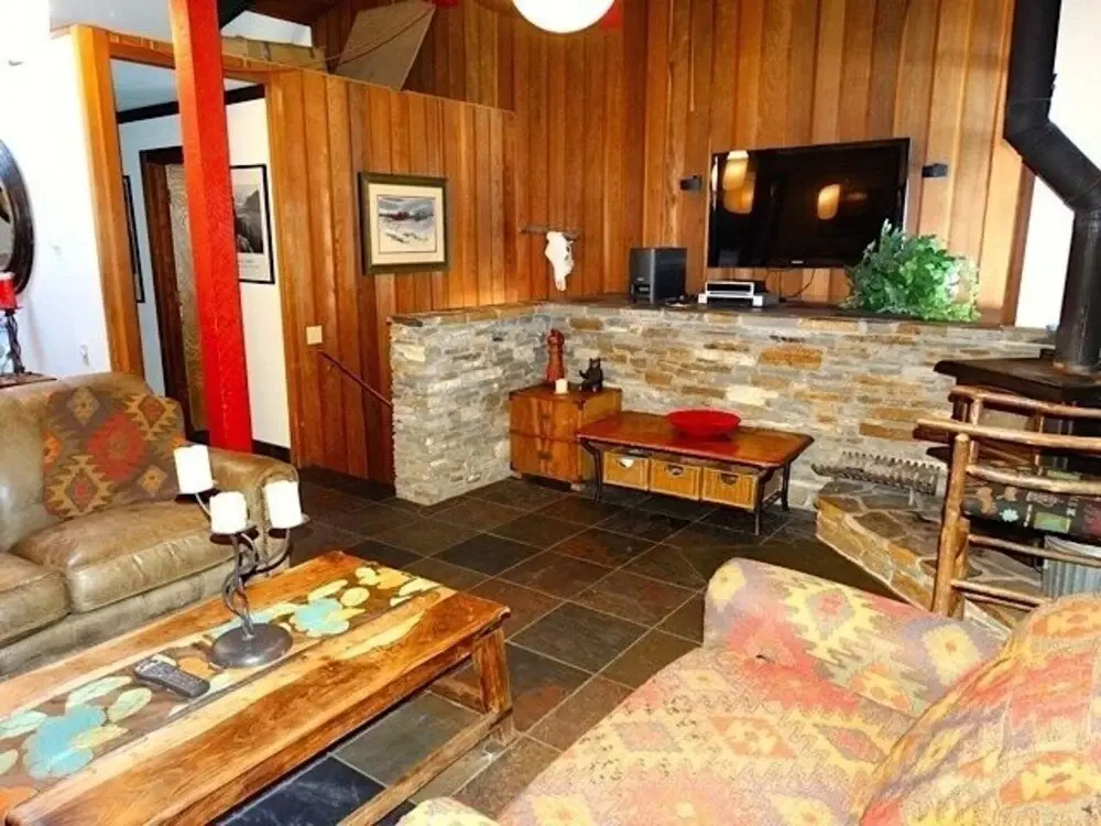 Mammoth S #215 4 Bedroom Condo