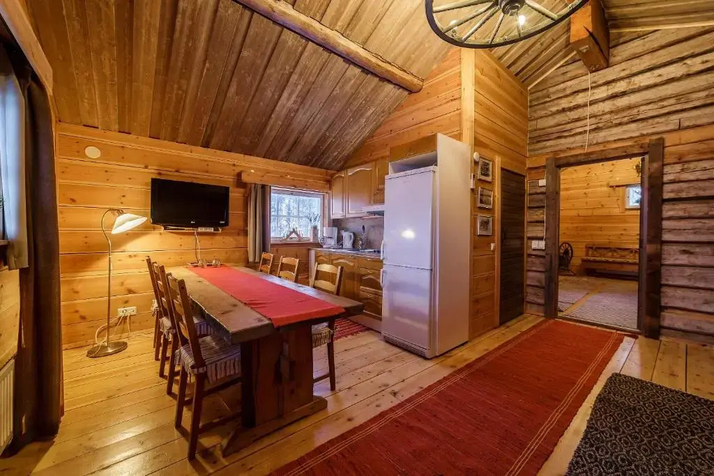 Santas Little Village - Hotel Uitonniemi