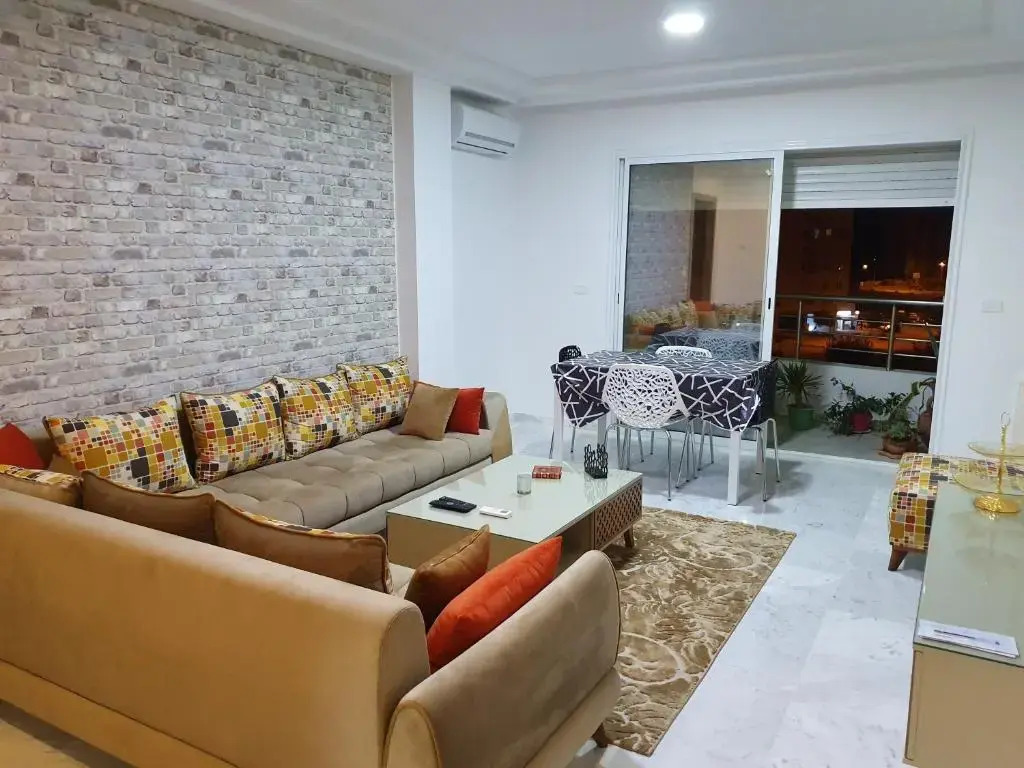 Appartement S+1 Luxueux aux Jardins de Carthage