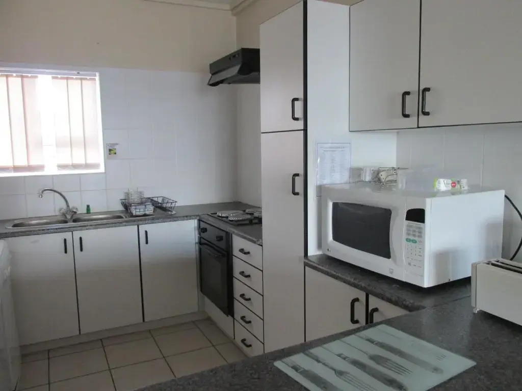 Point Village Accommodation - Ocean Two 12