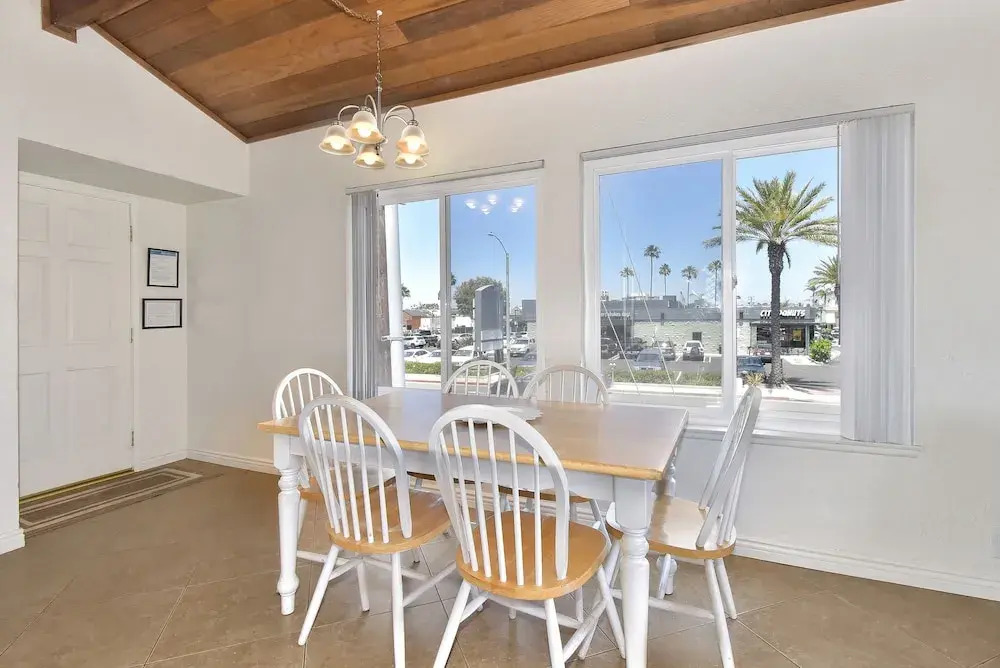 129 27th St B 3 Bedroom Duplex