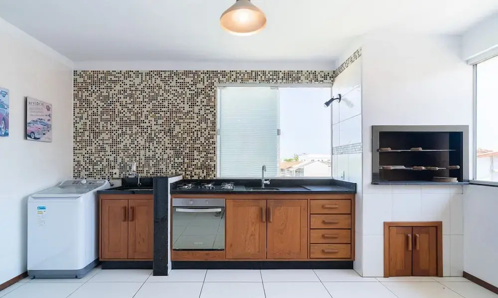 House w/ 3BR and BBQ Area in Ingleses Odi0487