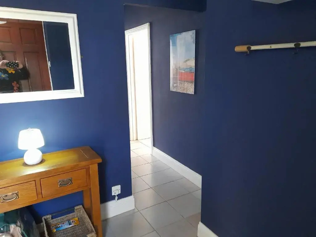 Cosy Apartment Close to Tunnels Beaches