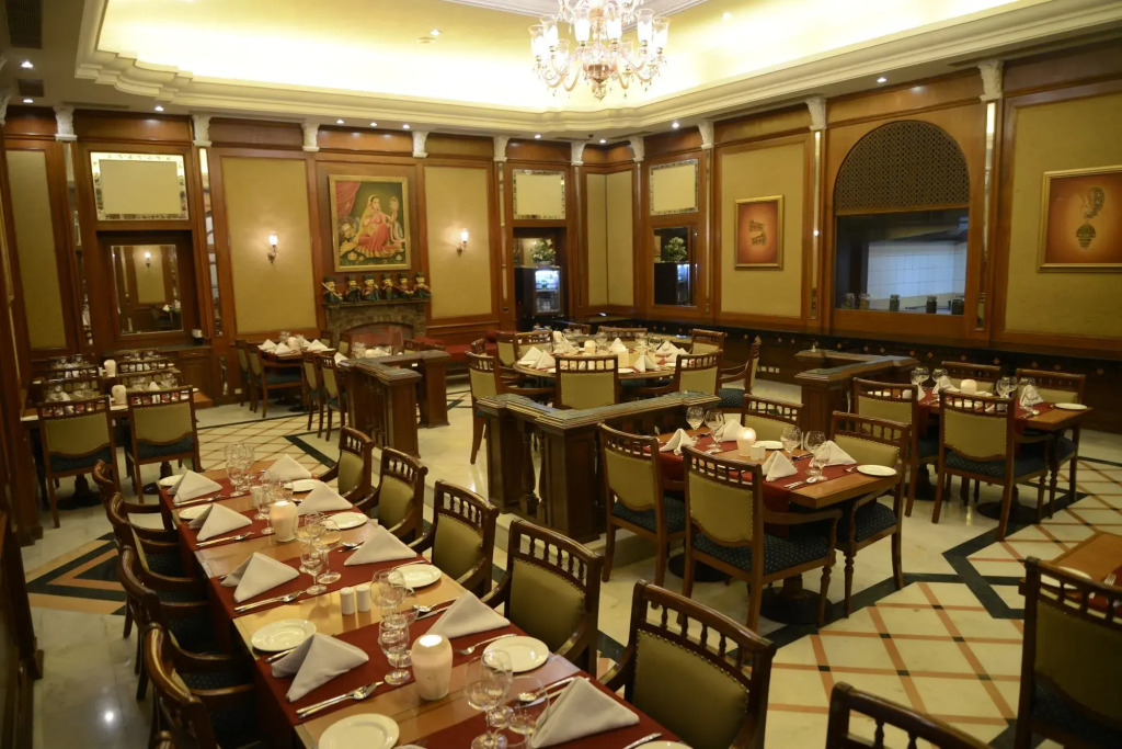 The Lalit Laxmi Vilas Palace