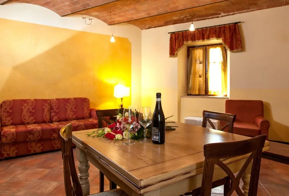 Casciana Apartments