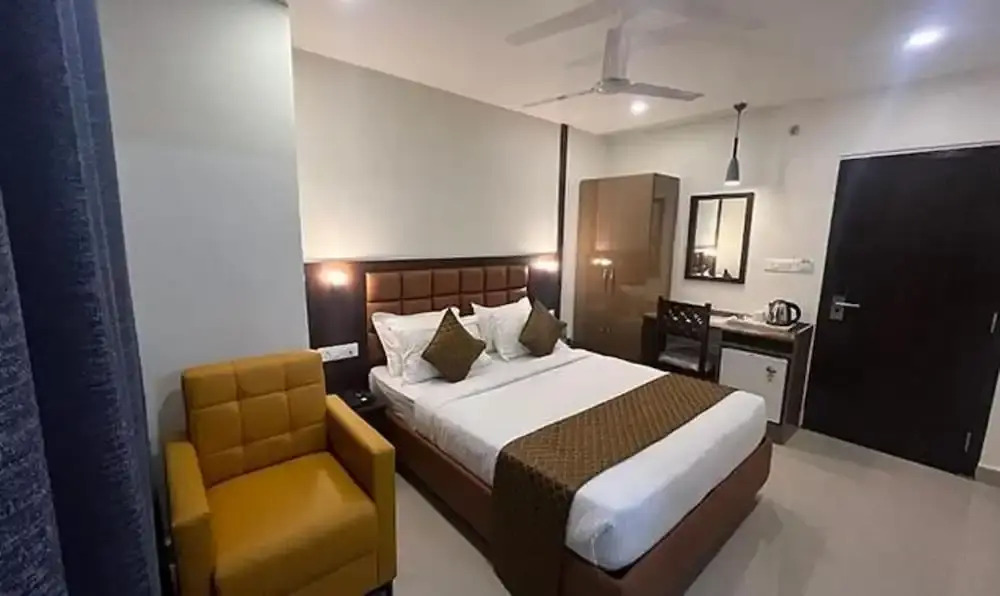 Fabhotel Prime Landridge