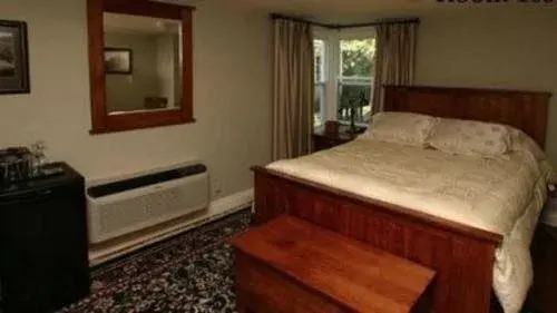 Bayside Inn