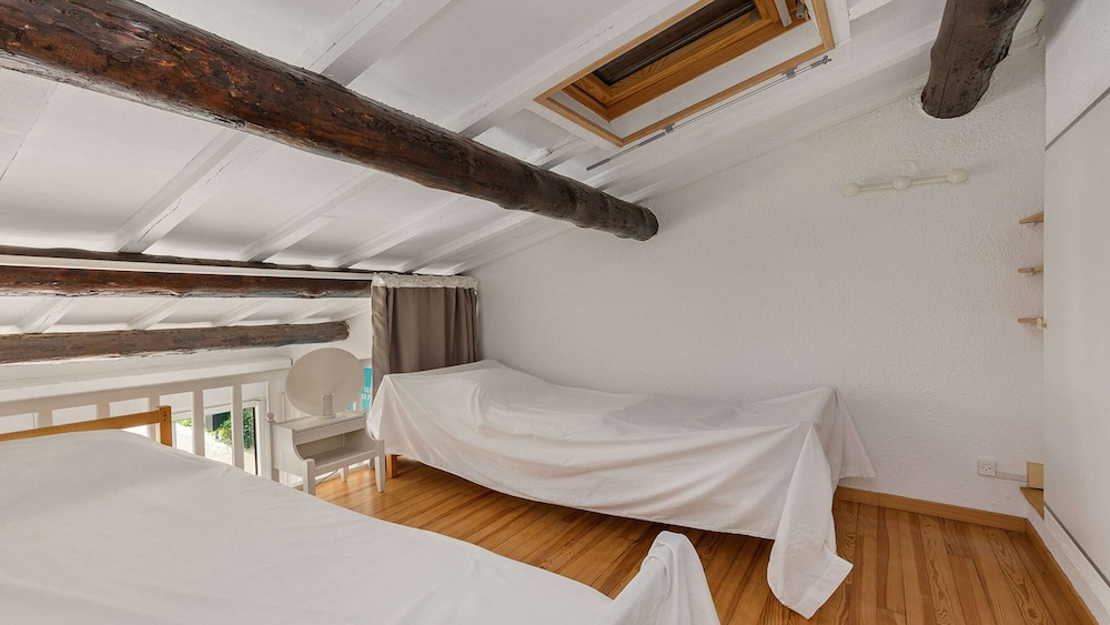 Cozy Seaside Escape - Agde