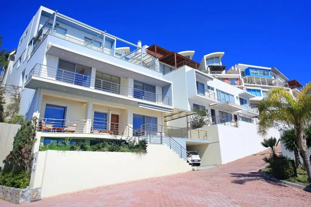 Seafront, 5star Home - 4min Walk To Private Beach