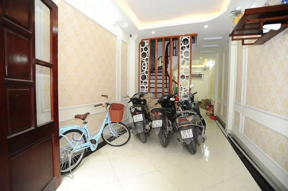 Ruby Lakeview homestay