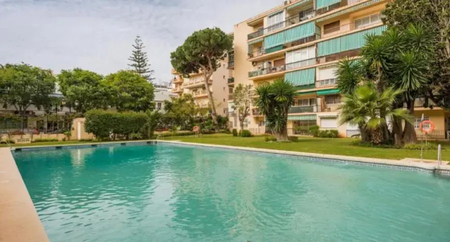 Stylish 3 Bedroom Penthouse in Marbella Centre with Large Pool close to the Beach
