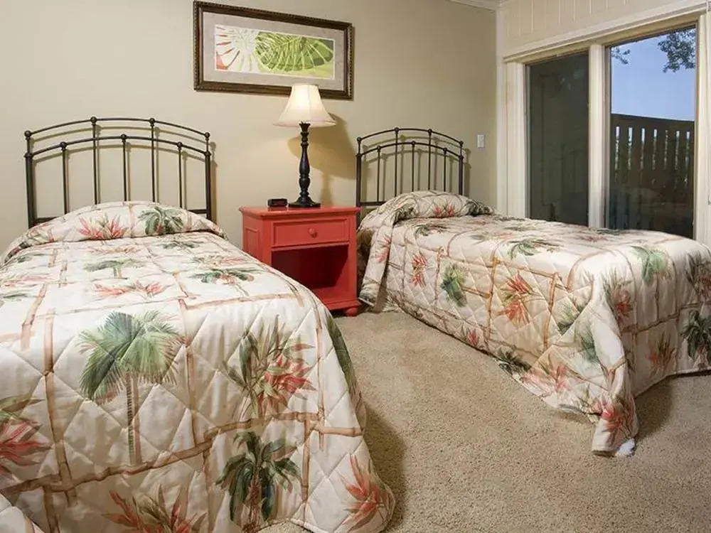 Hilton Head Beach Villa 28 by RedAwning