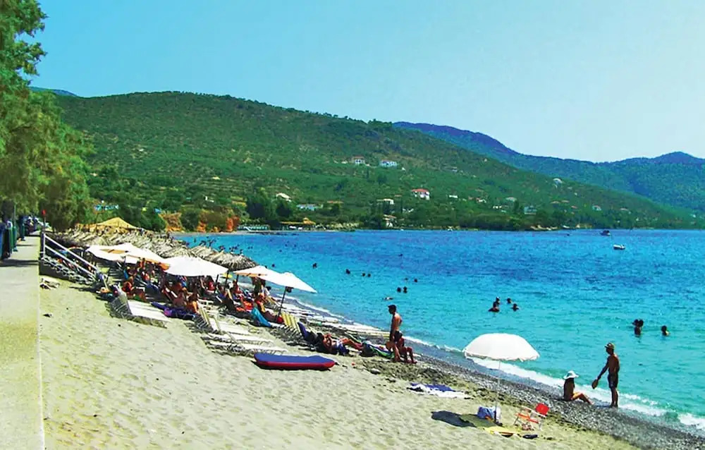 2 Bedroom Lovely Home In Kalamata