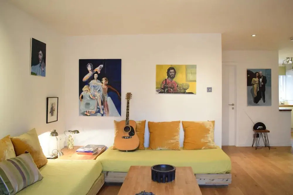 Artistically Decorated 1 Bedroom Flat in Limehouse