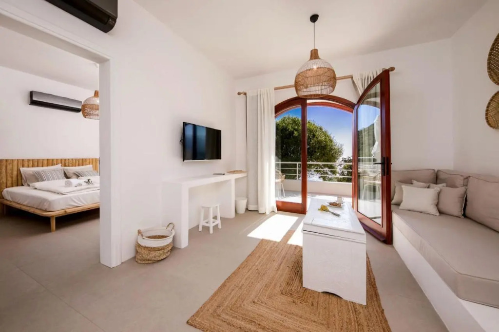 Kale Suites, heated pool in winter, adults only