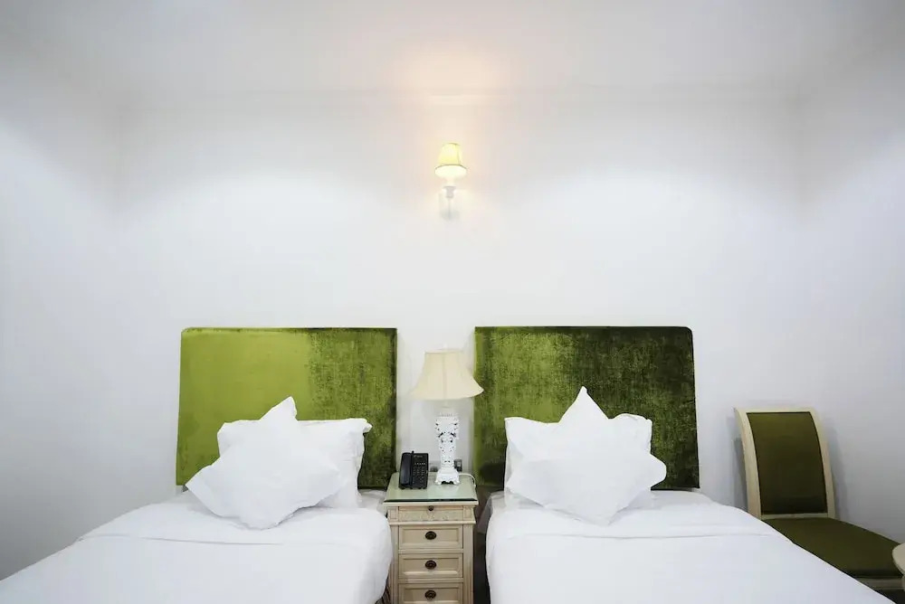 Crown Park Hotel