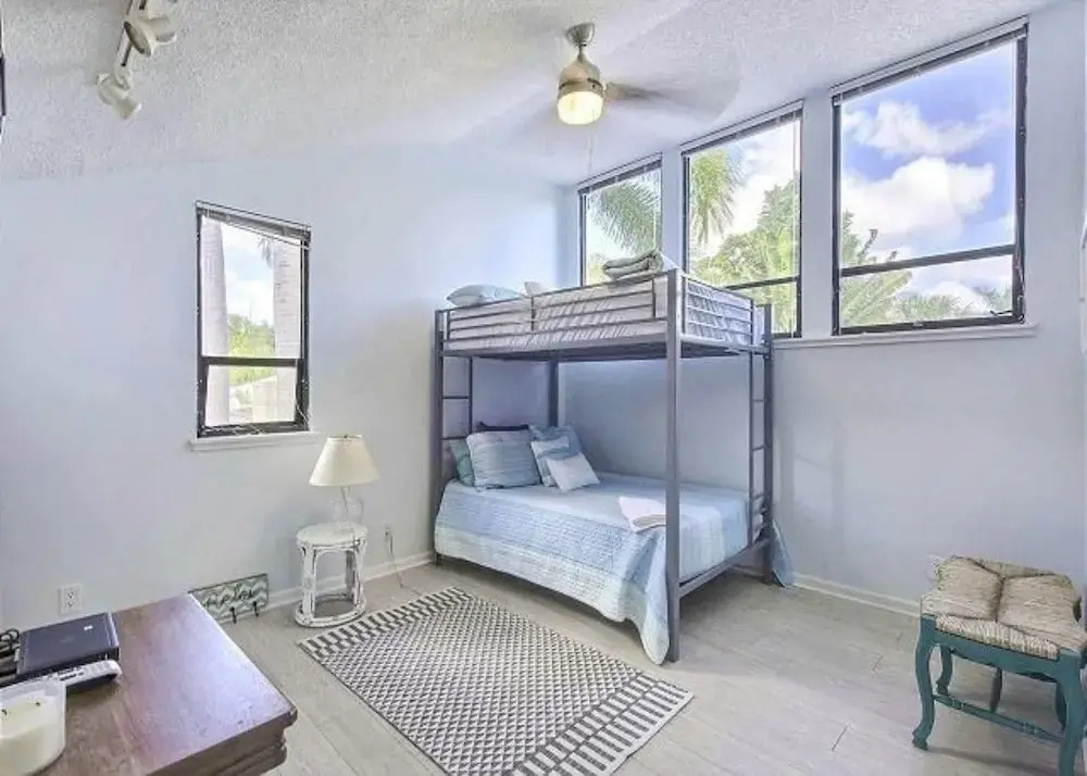 Tropical Escape 4 BR with pool sleeps 14
