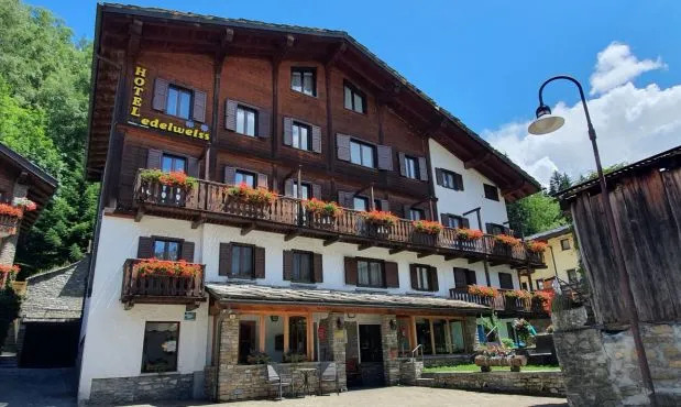 Hotel Edelweiss
