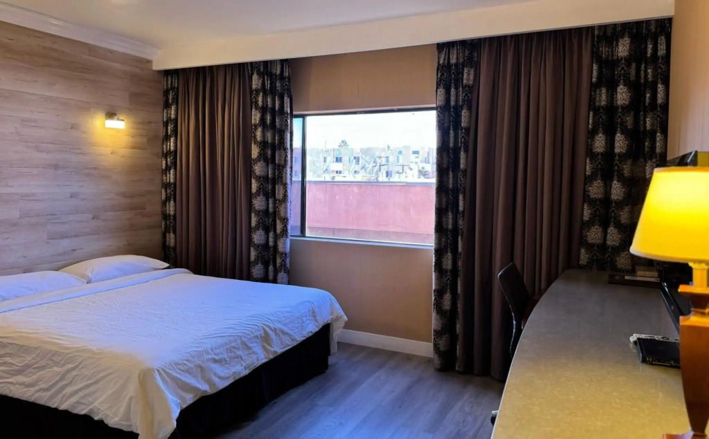 Garden Suite Hotel and Resort