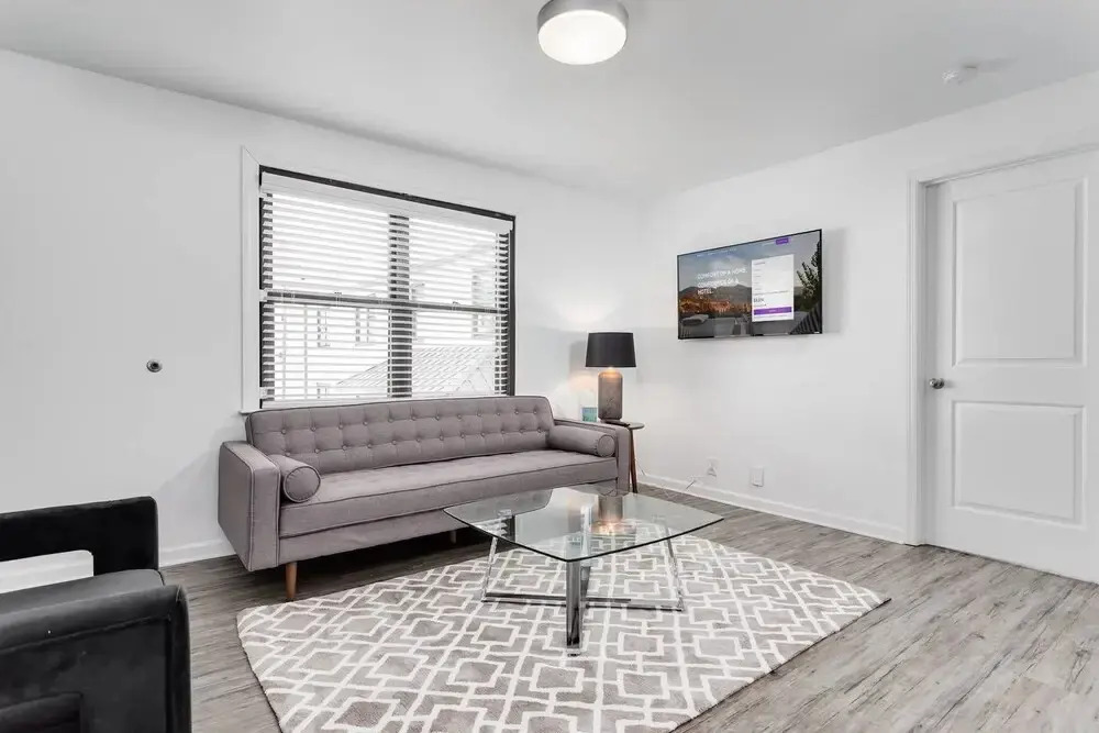 8 BRs Comprised of 4 2BR Suites by Domio