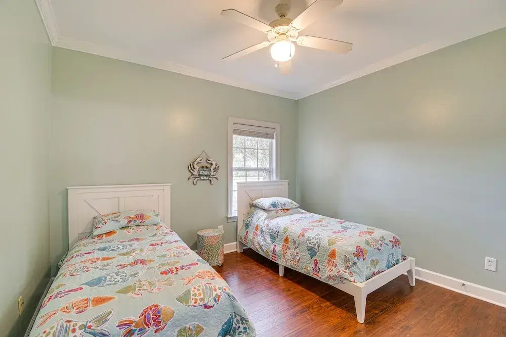 Foley Condo w/ Pool Access: 10 Mi to Gulf Shores!