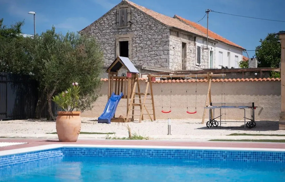 Amazing Home in Drage With 12 Bedrooms, Wifi and Outdoor Swimming Pool