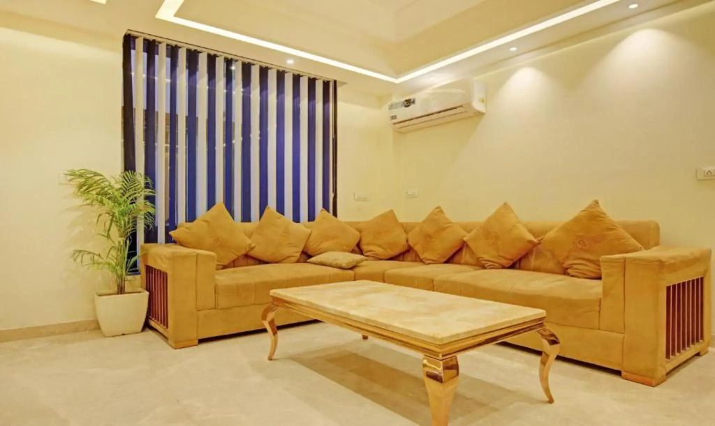 FabHotel Emblem Suites