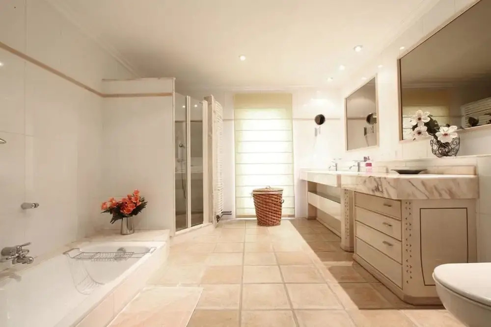 Villa - 4 Bedrooms with Pool - 103187