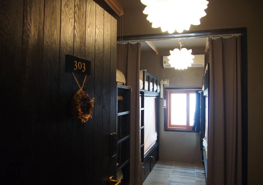 The Bay Guesthouse - Hostel