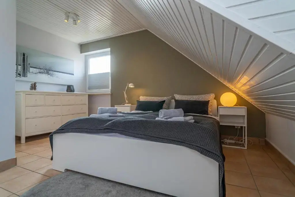 Große Wohnung in perfekter Lage mit Balkon!