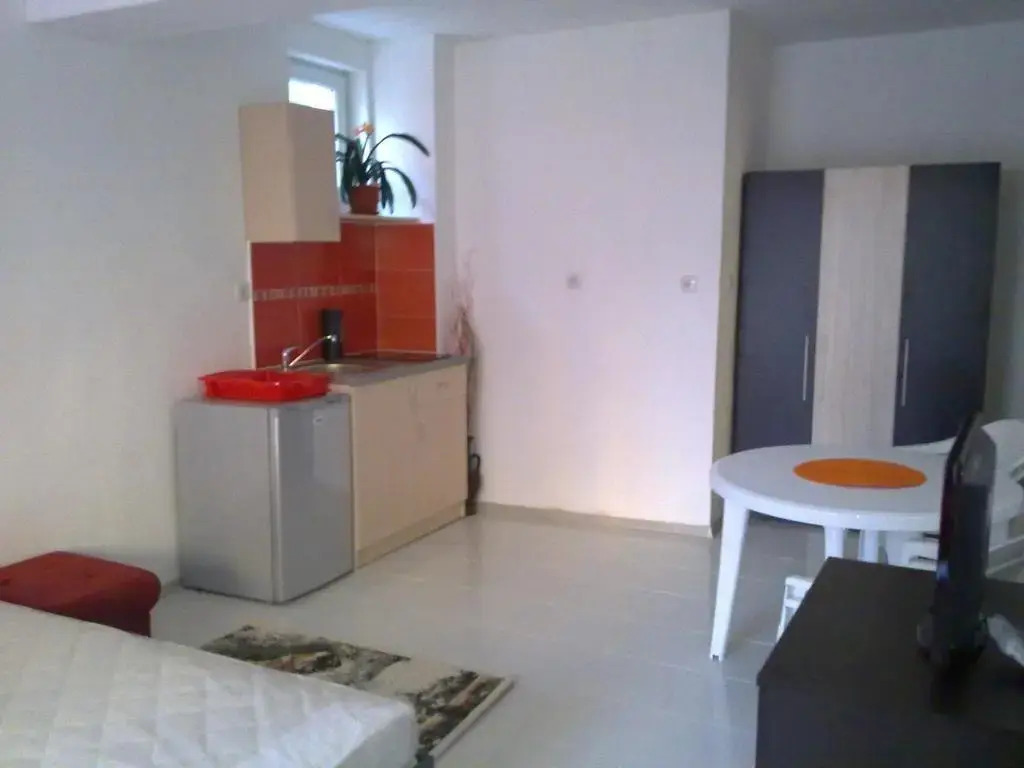 Anna Studios